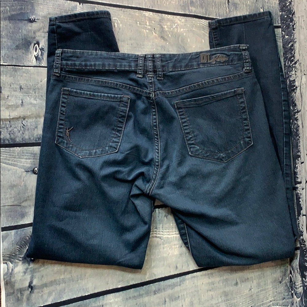 Very soft Kut from the Kloth Jeans Size 8 - Picture 3 of 7